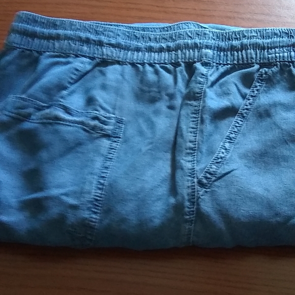 St John's Bay Pull On Summer Jeans,NWOT - Picture 1 of 7